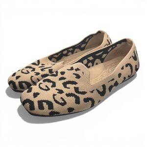 Comfort & Soft Leopard Print Flats Size 8.5 Slip On Casual Shoes